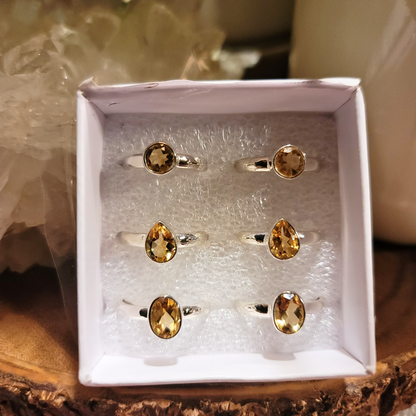 Citrine Ring || .925 Sterling Silver - sizes 6-8
