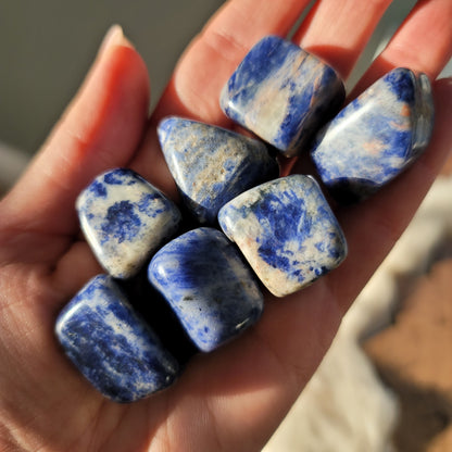 Sodalite || intuition, self-awareness, communication