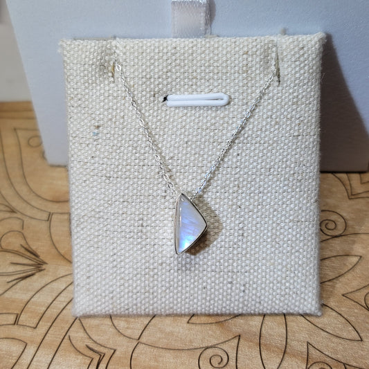 Moonstone Polished Pendant 001 | .925 Sterling Silver Chain