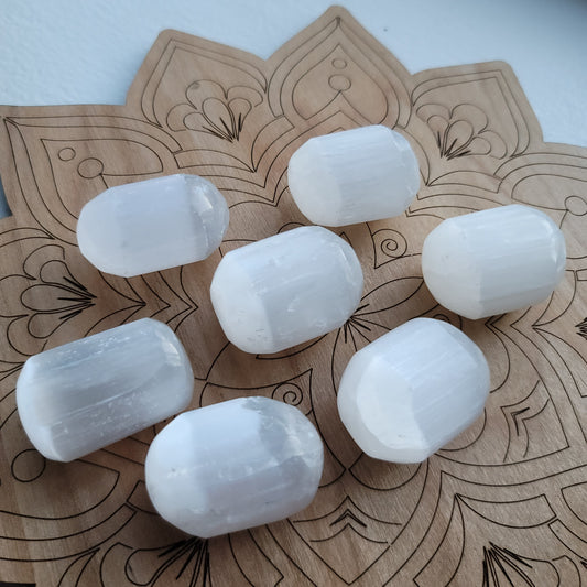 Selenite || cleansing, purifying, peace