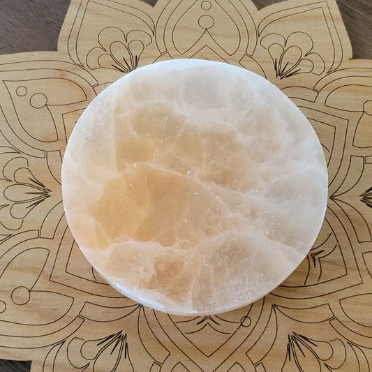 Round Peach Selenite Charging Plate