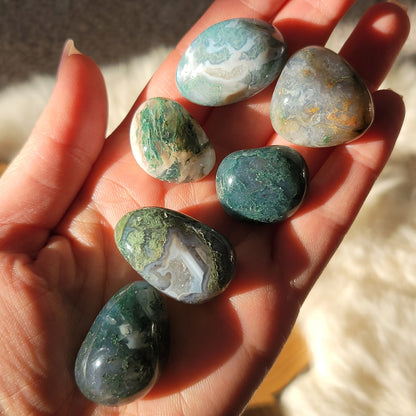 Moss Agate || growth, tranquility, stability