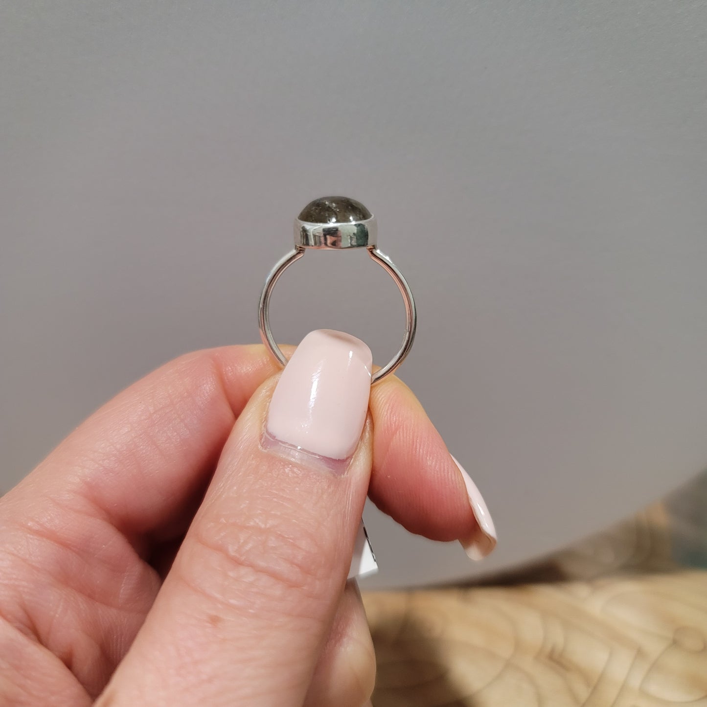 Labradorite Ring || .925 Sterling Silver | Size 7